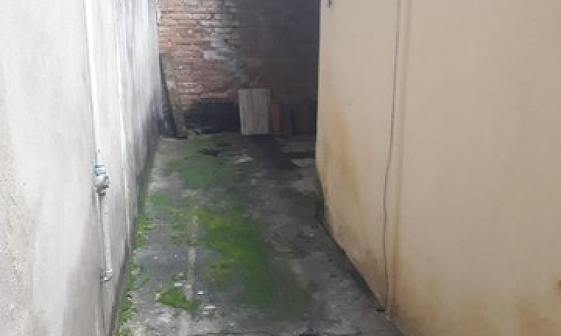 Casa  Na  Moreira  E...
