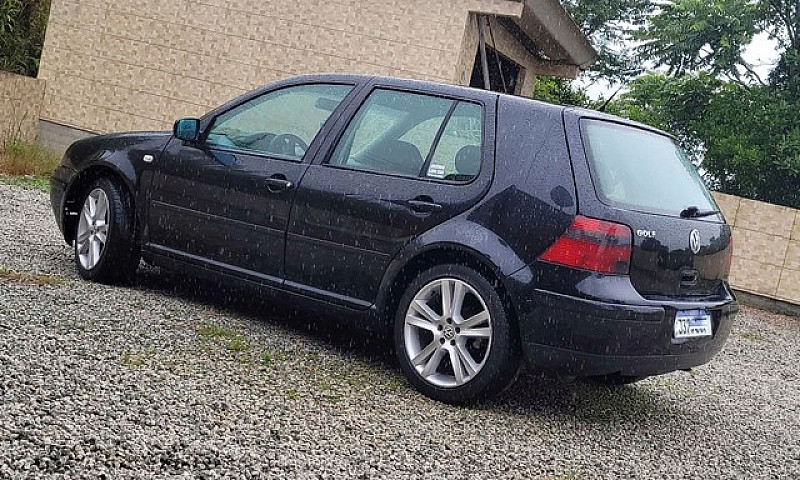 Golf 1.6 Mi 2002...