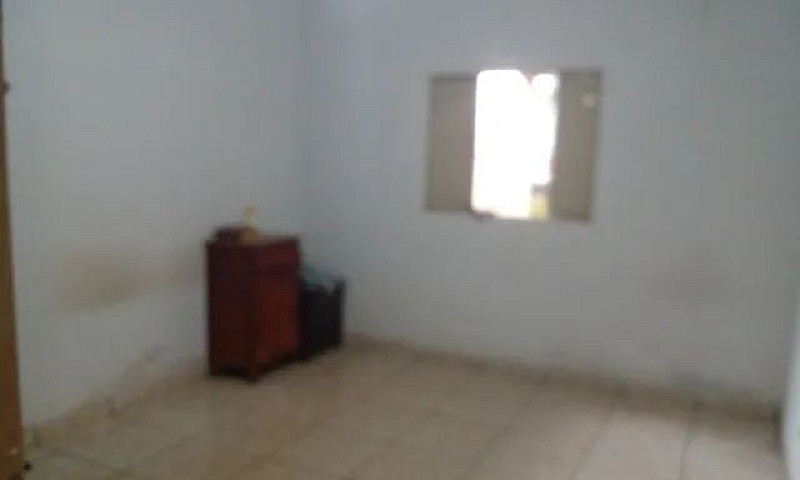 Vende Casa 03 Quarto...