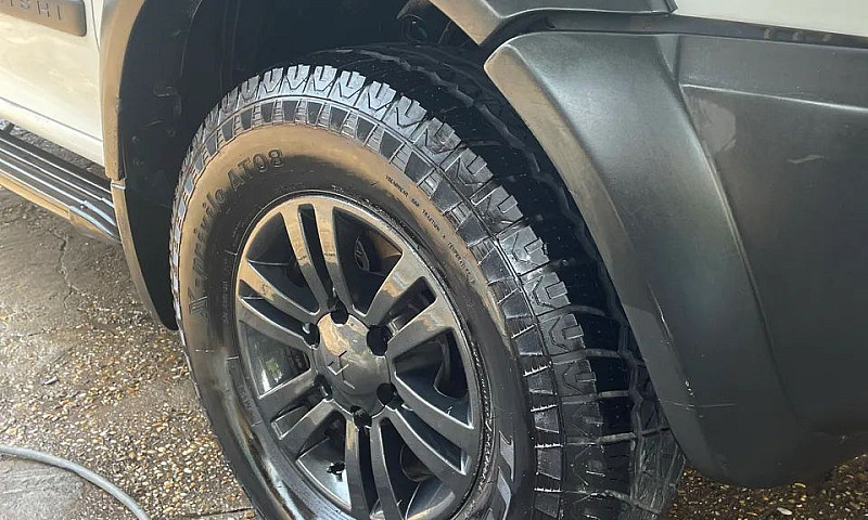 Mitsubishi L200 Gls ...