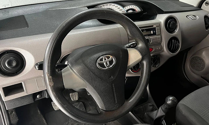 Toyota Etios Xs 1.3 ...