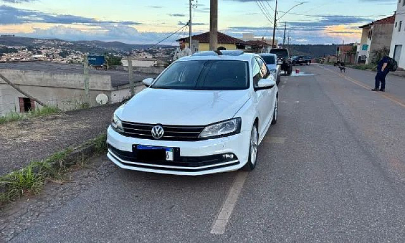 Jetta Highline 211Cv...