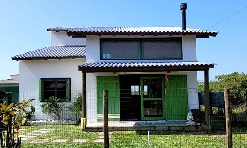Casa Em Torres / Pas...