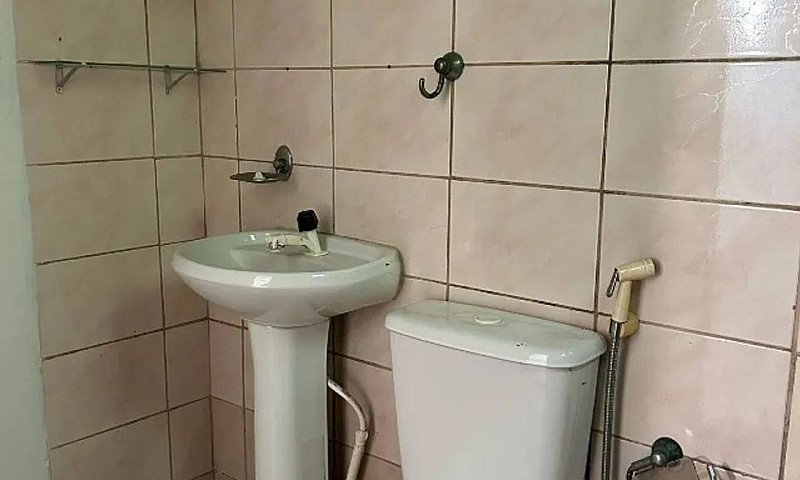 Casa Em Pedra De Gua...