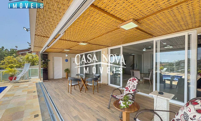Casa Com 3 Dormitóri...