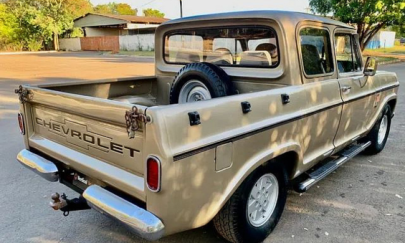 D-10 3.9 Diesel Cabi...