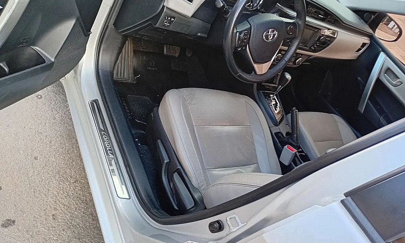 Toyota Corolla Xei 2...