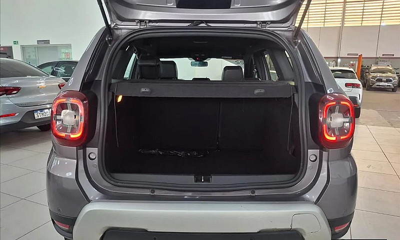 Renault Duster Iconi...