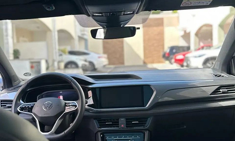 Volkswagen Taos High...