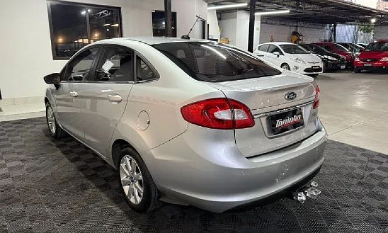 Ford Fiesta Sedan Se...
