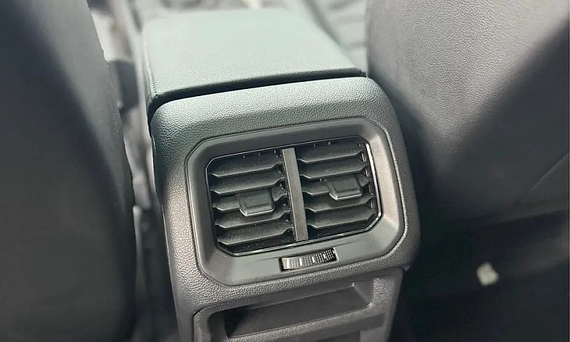 Volkswagen Taos High...