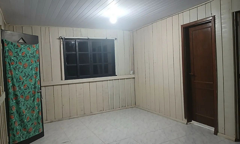 Aluga-Se Casa Prox A...
