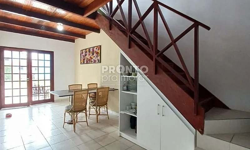 Casa De Condomínio C...