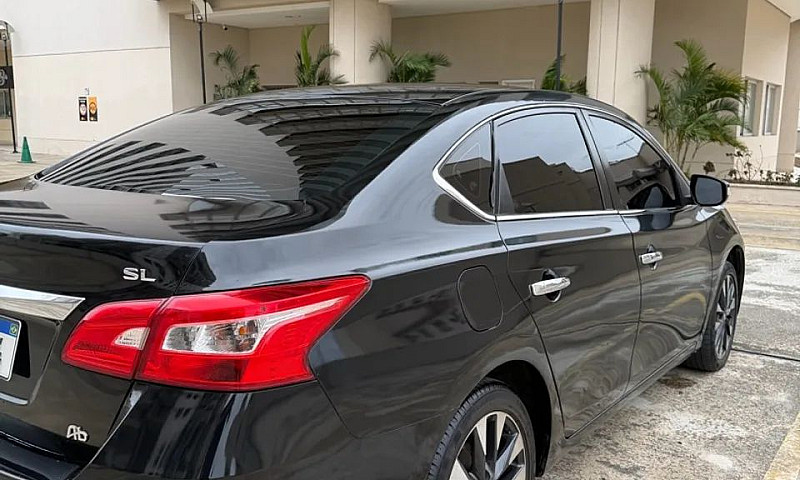 Nissan Sentra Sl 2.0...