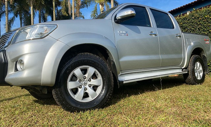 Hilux 2013 3.0 Srv 4...
