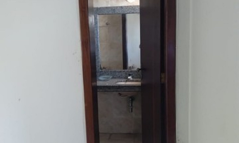 Alugo Quarto Centro ...