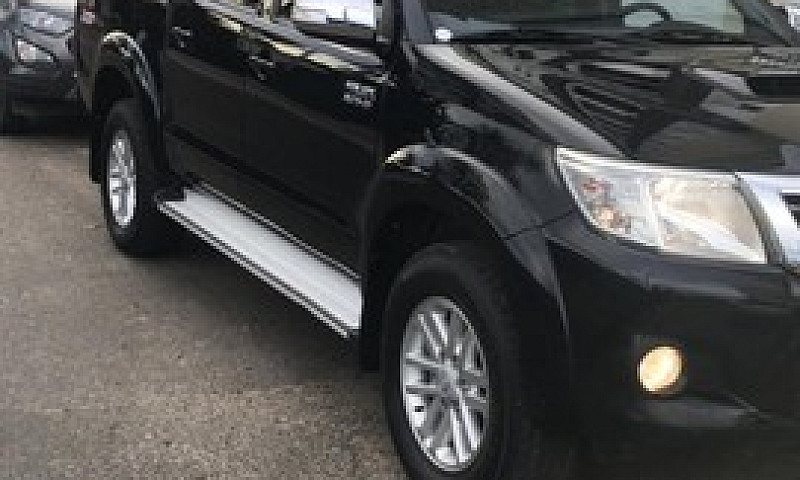 Vendo Hilux Srv 2013...