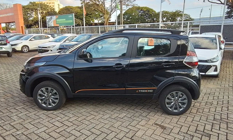 Fiat Mobi Trekking 1...