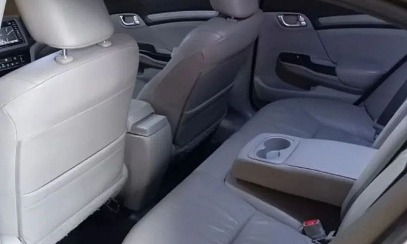 Honda Civic Sedan Ex...
