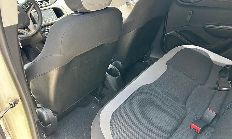 Chevrolet Onix Hatch...