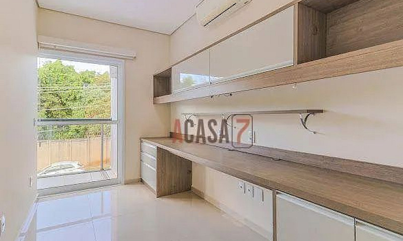Casa Com 5 Dormitóri...