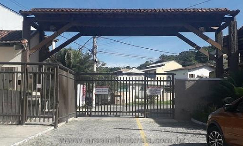 Casa Com 2 Quartos N...
