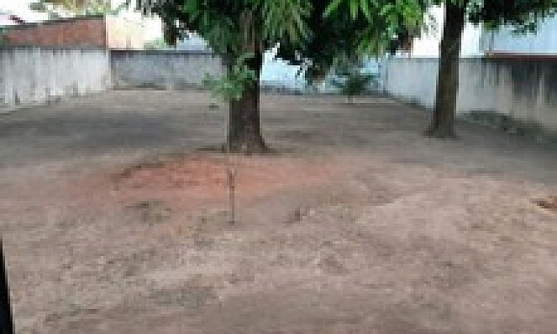 Vende-Se Uma Casa...
