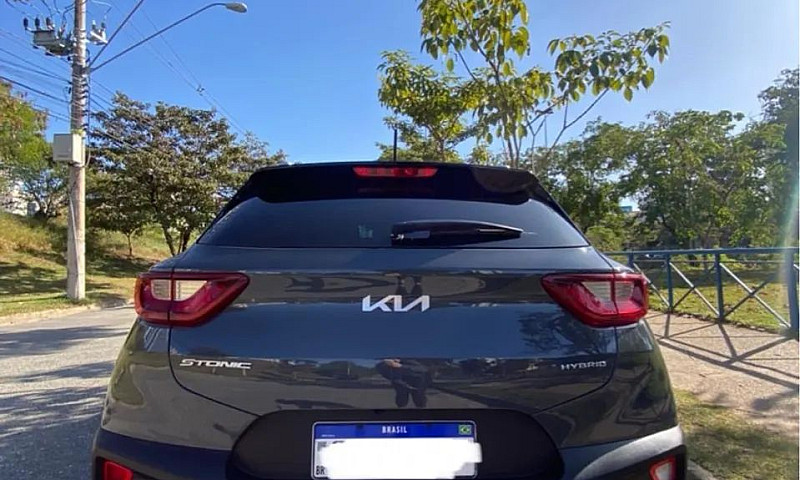 Kia Stonic - Único D...