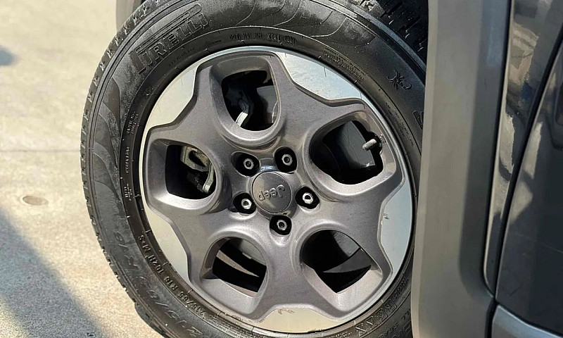 Jeep Renegade 1.8 4X...