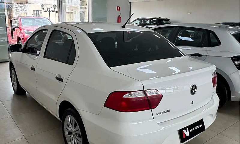 Volkswagen Voyage 1....