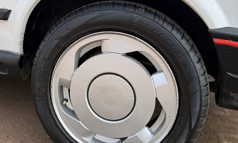 Volkswagen Saveiro C...
