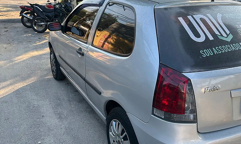 Fiat Palio 1.0 Econo...