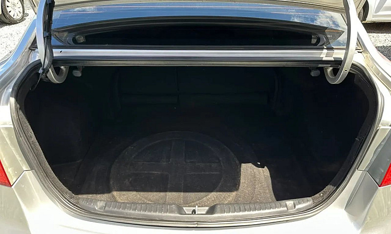 Kia Motors Cerato 1....