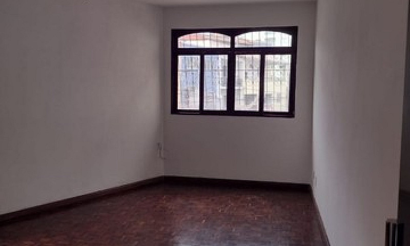 Aluga Casa Em Maruíp...