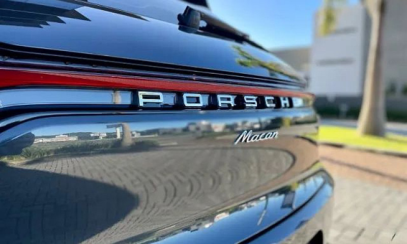  Porsche Macan 2.0 T...