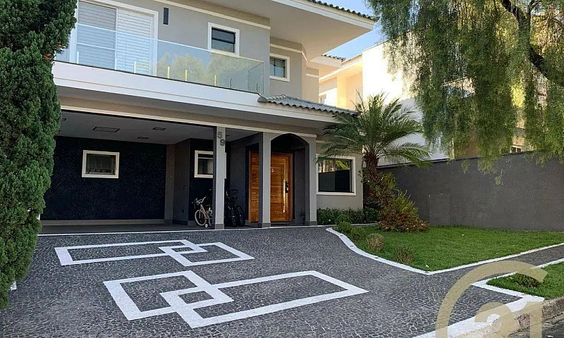 Casa Com 3 Dormitóri...