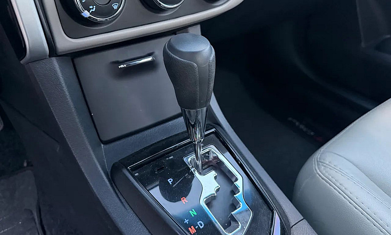 Toyota Corolla Gli 1...