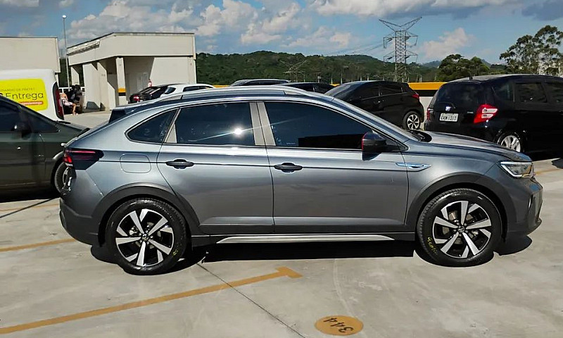 Volkswagen Nivus Hig...
