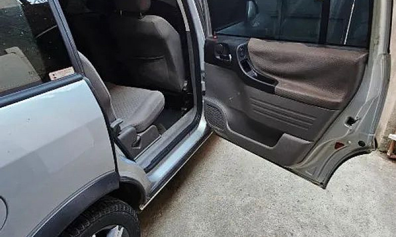 Chevrolet Zafira Com...
