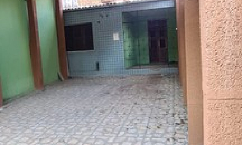 6 Quartos, 4 Vagas D...