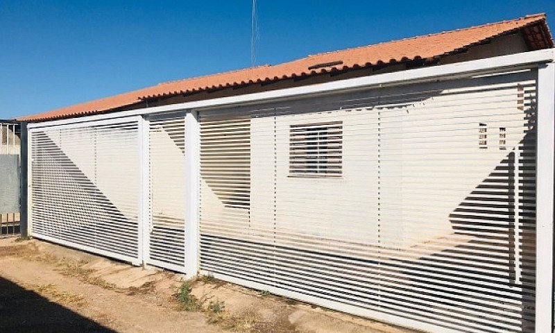 Alugo Excelente Casa...