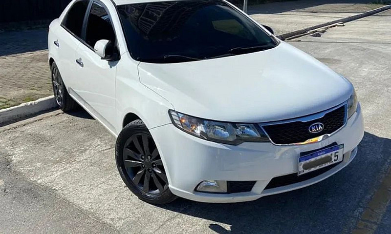 Kia Motors Cerato 1....