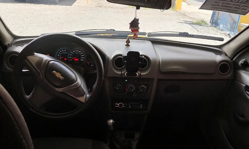 Chevrolet Prisma Sed...