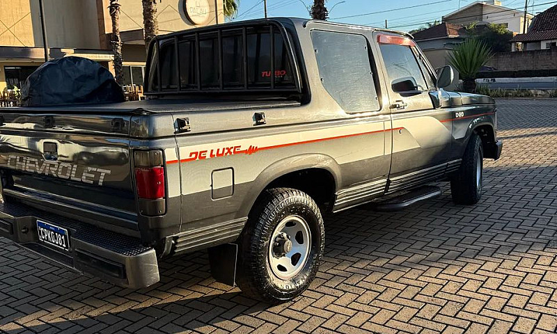 Chevrolet D-20 S 3.9...
