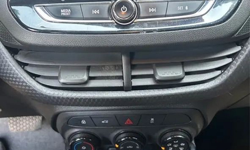 Chevrolet Onix Plus ...