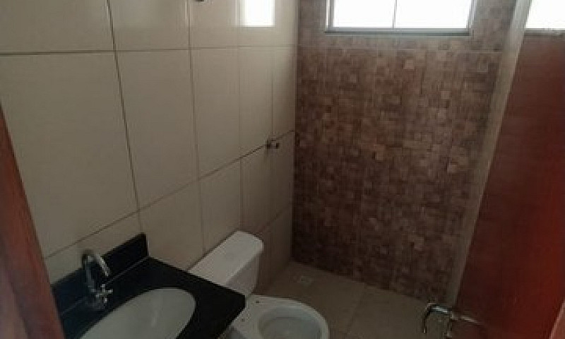 Casa  Com 3 Quartos ...