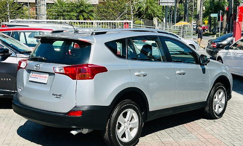 Toyota 2013 Rav4 2.5...