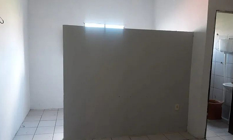 Kitnet Em Ótima Loca...