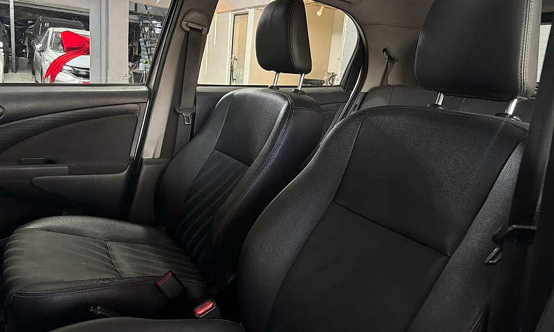 Toyota Etios Xs 1.5 ...