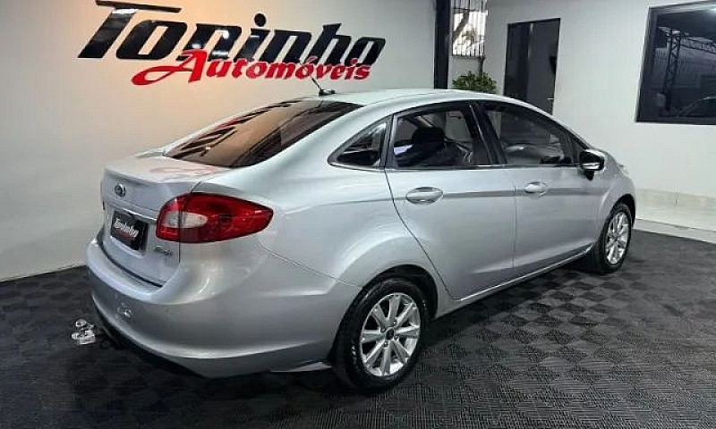 Ford Fiesta Sedan Se...